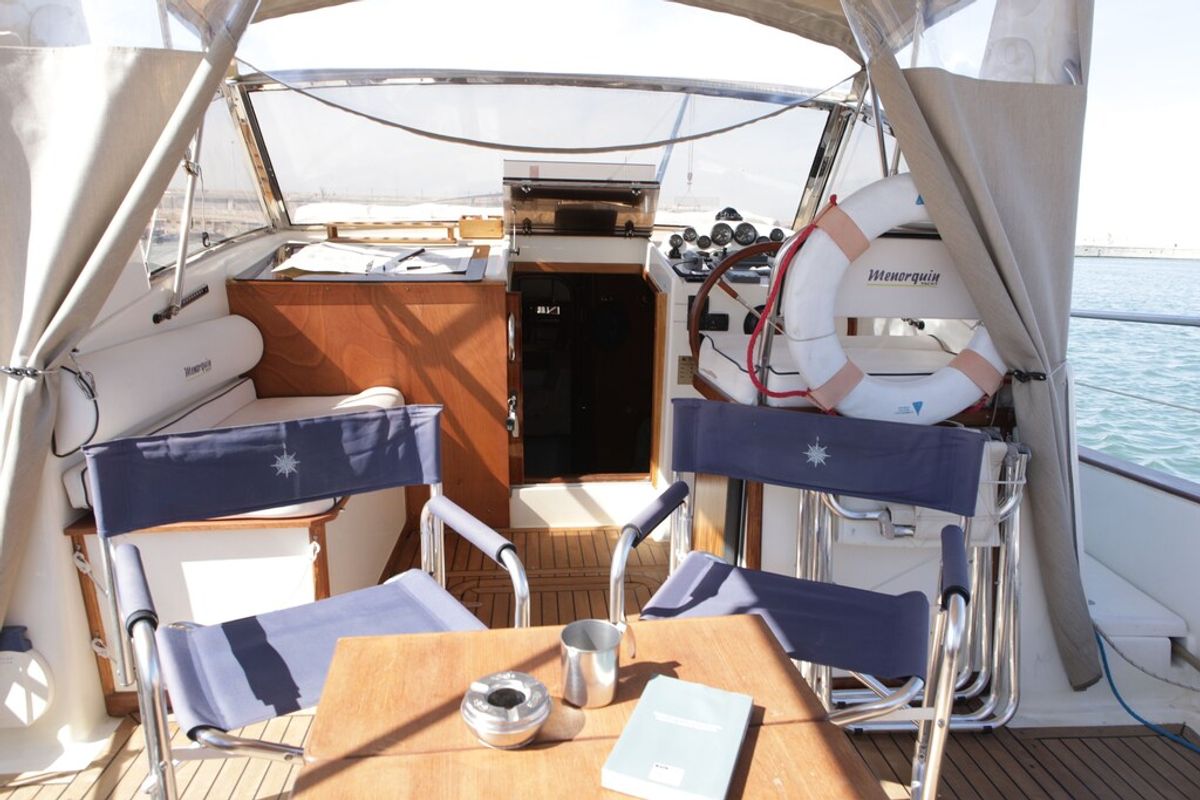 Deck of Gi&Gi, a Menorquin Yachts Menorquin 100 motorboat at Grad Pula, Croatia