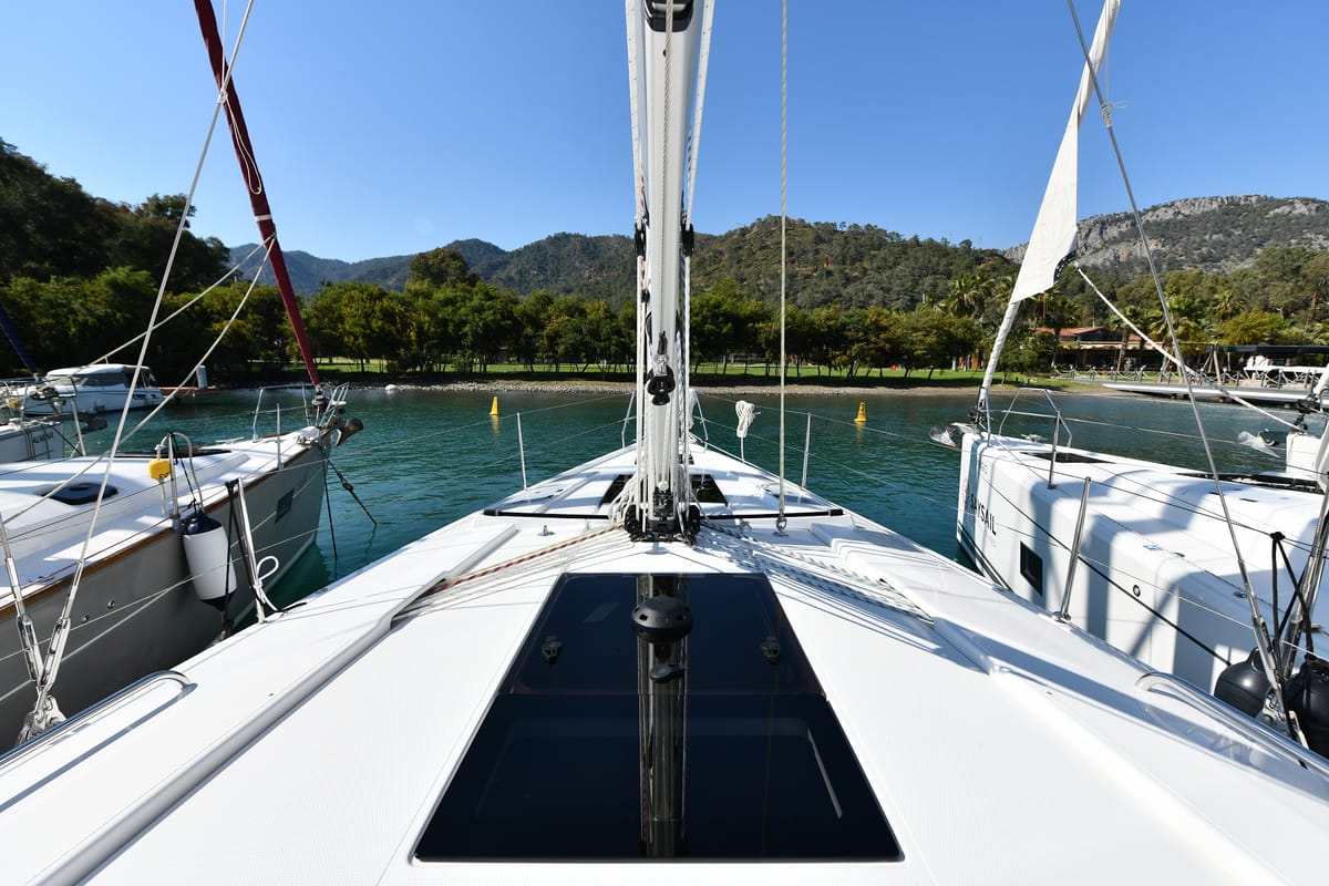 Lauda, a Hanse Yachts Hanse 418 sailboat at Fethiye, Turkey