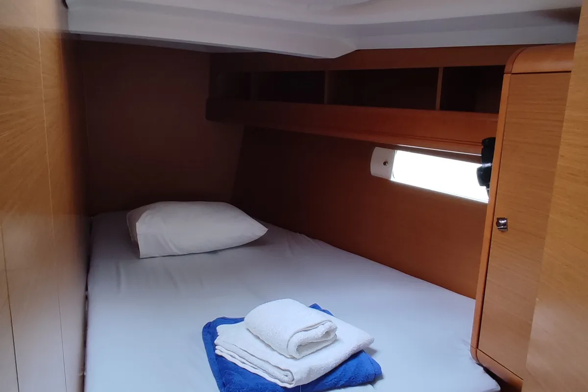 Cabin on Thoe, a Jeanneau Sun Odyssey 469 sailboat at Volos Municipality, Greece