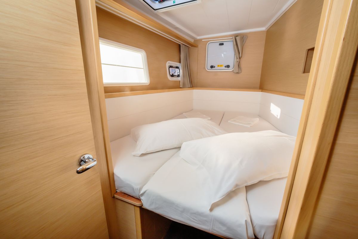 Cabin on Adorable, a Lagoon 400 S2 catamaran at Tonnarella, Italy