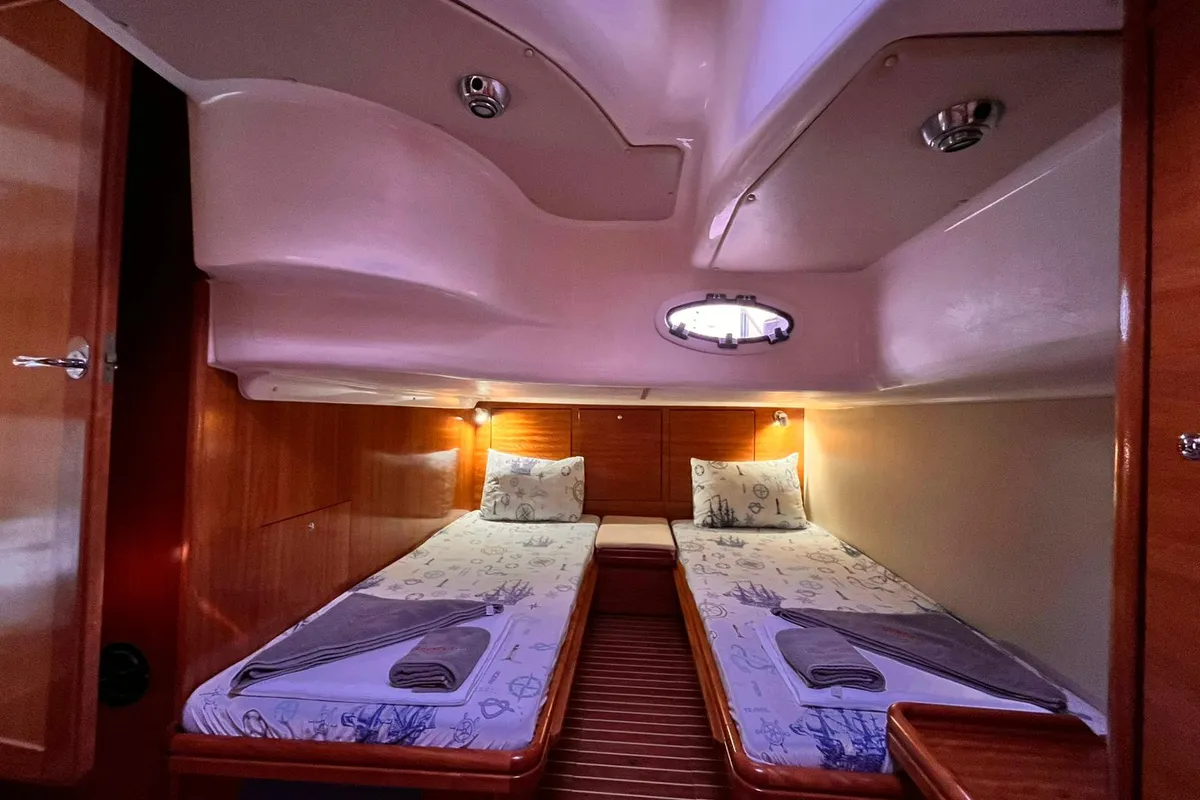 Cabin on Amigo, a Bavaria 37 Sport yacht at Fethiye, Turkey
