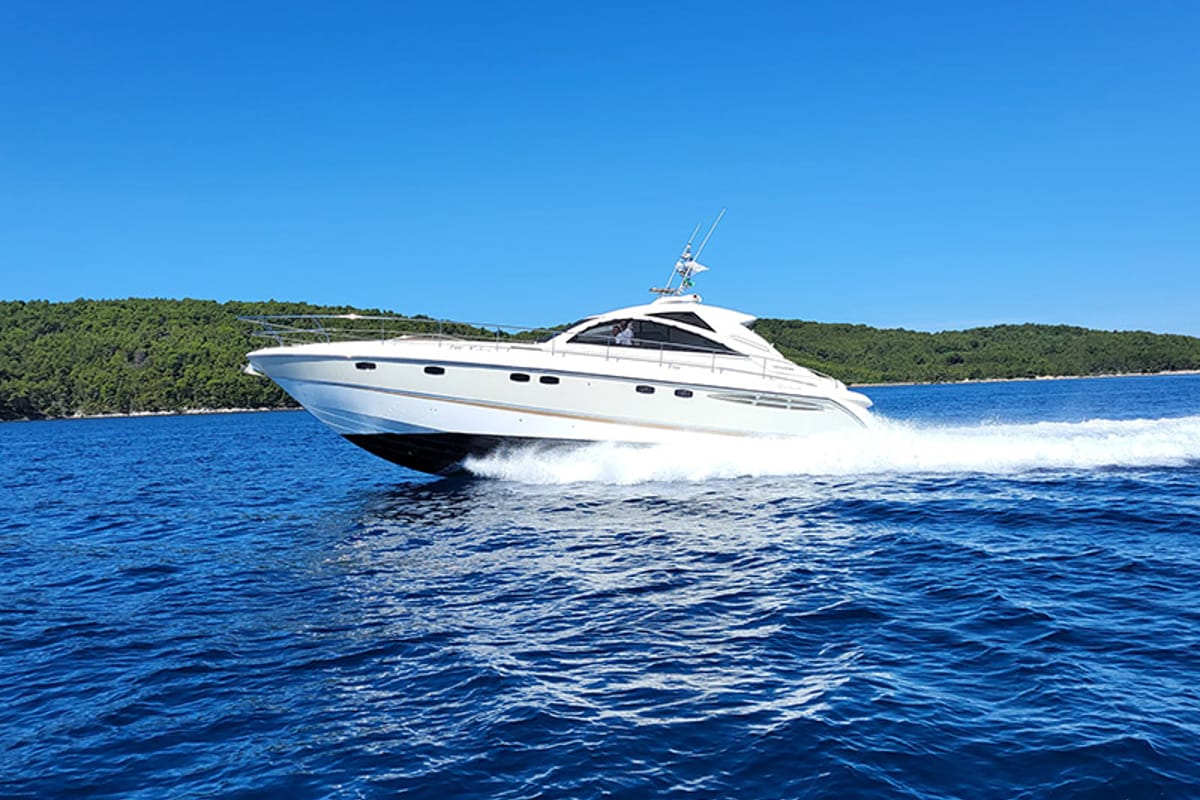 Exterior view of Katrin, a Fairline Boats Fairline Targa 52 GT yacht at Grad Šibenik, Croatia