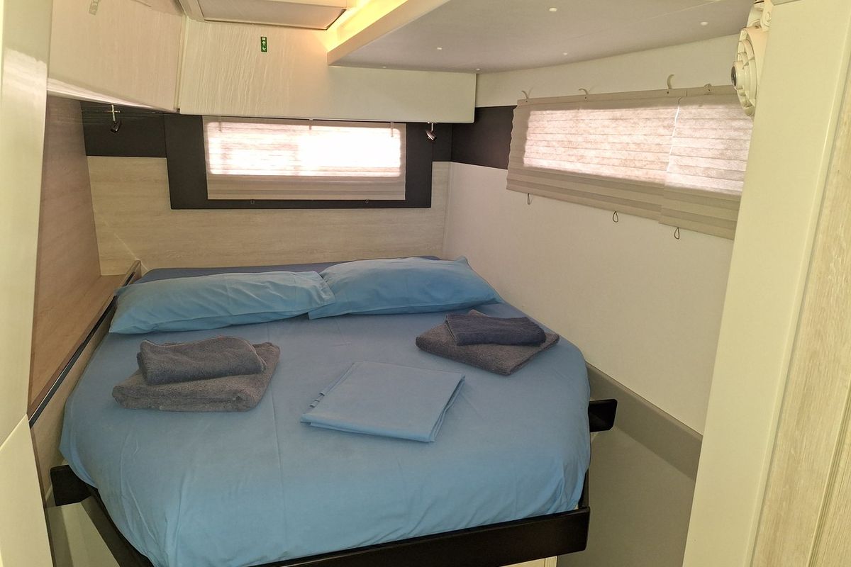 Annemarie, a Leopard 40 catamaran at Tonnarella, Italy