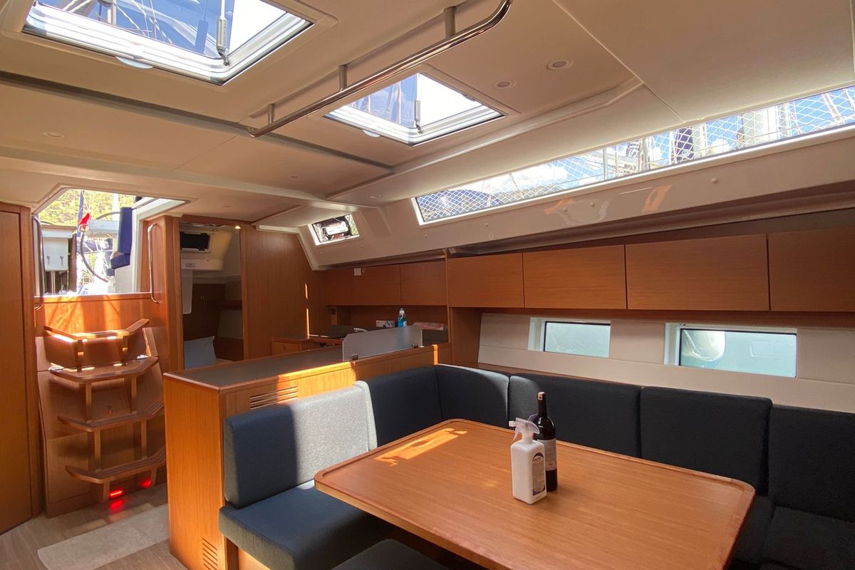 Salon of Allegro, a Bavaria C45 sailboat at Fethiye, Turkey