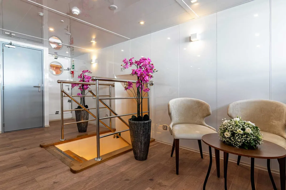Salon of Suzana, a Gulet Luxury Motor Yacht yacht at Split, Croatia