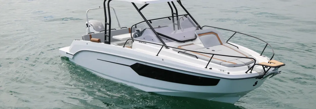 Exterior view of Beneteau 8, a Beneteau Flyer 8 SUNdeck motorboat at Punat, Croatia