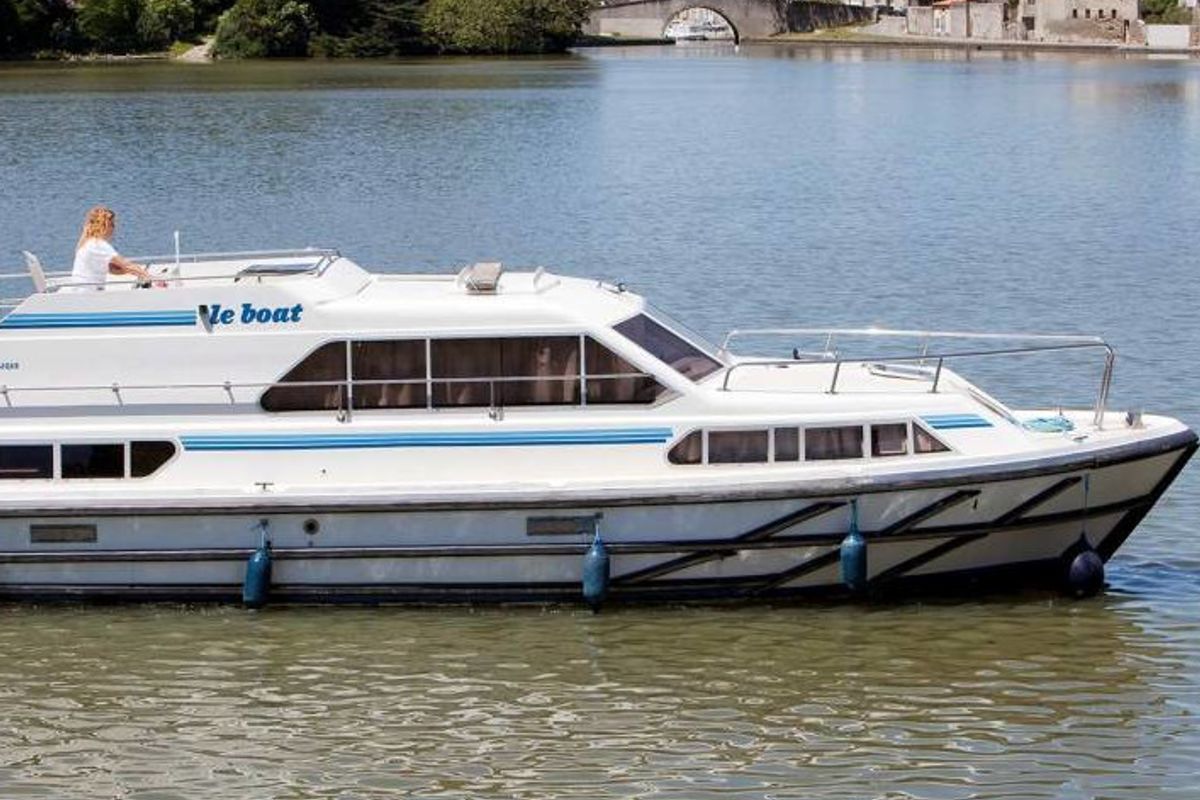 Exterior view of Classique - Budget 4, a Gulet Classique motorboat at Rheinsberg, Germany