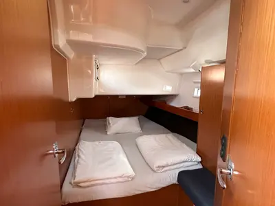Cabin on Nabu, a Bavaria Cruiser 46 sailboat at Općina Pakoštane, Croatia