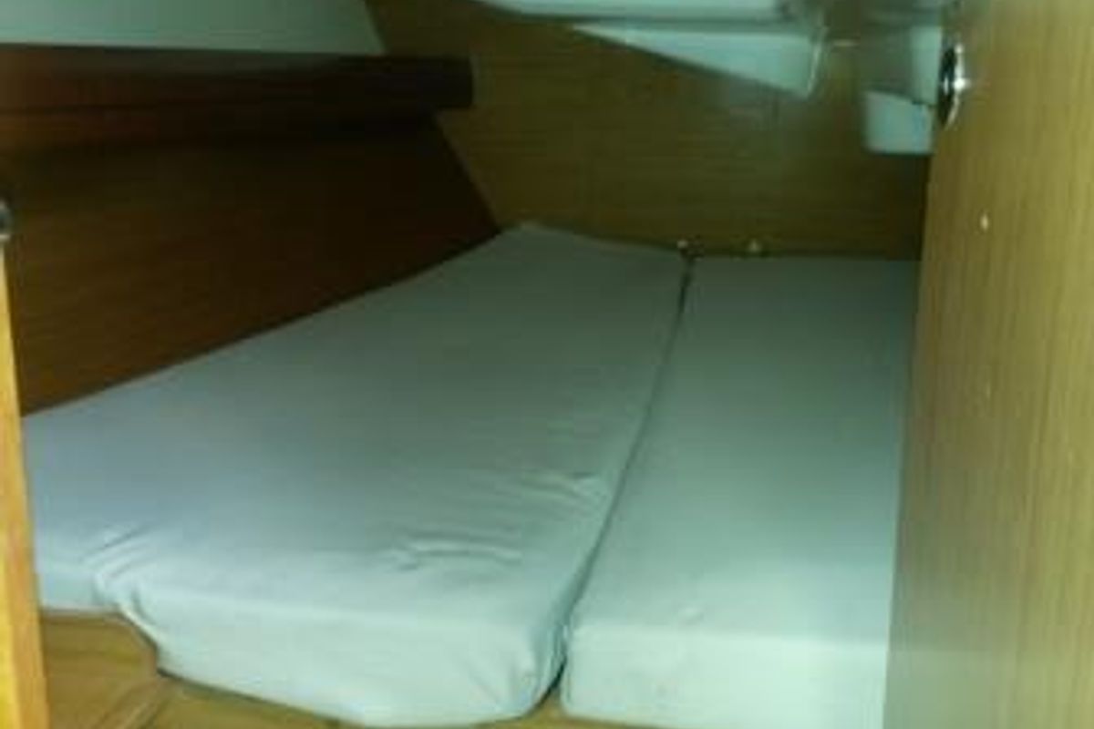 Cabin on Catrina, a Jeanneau Sun Odyssey 36i sailboat at Municipal Unit of Elefsina, Greece