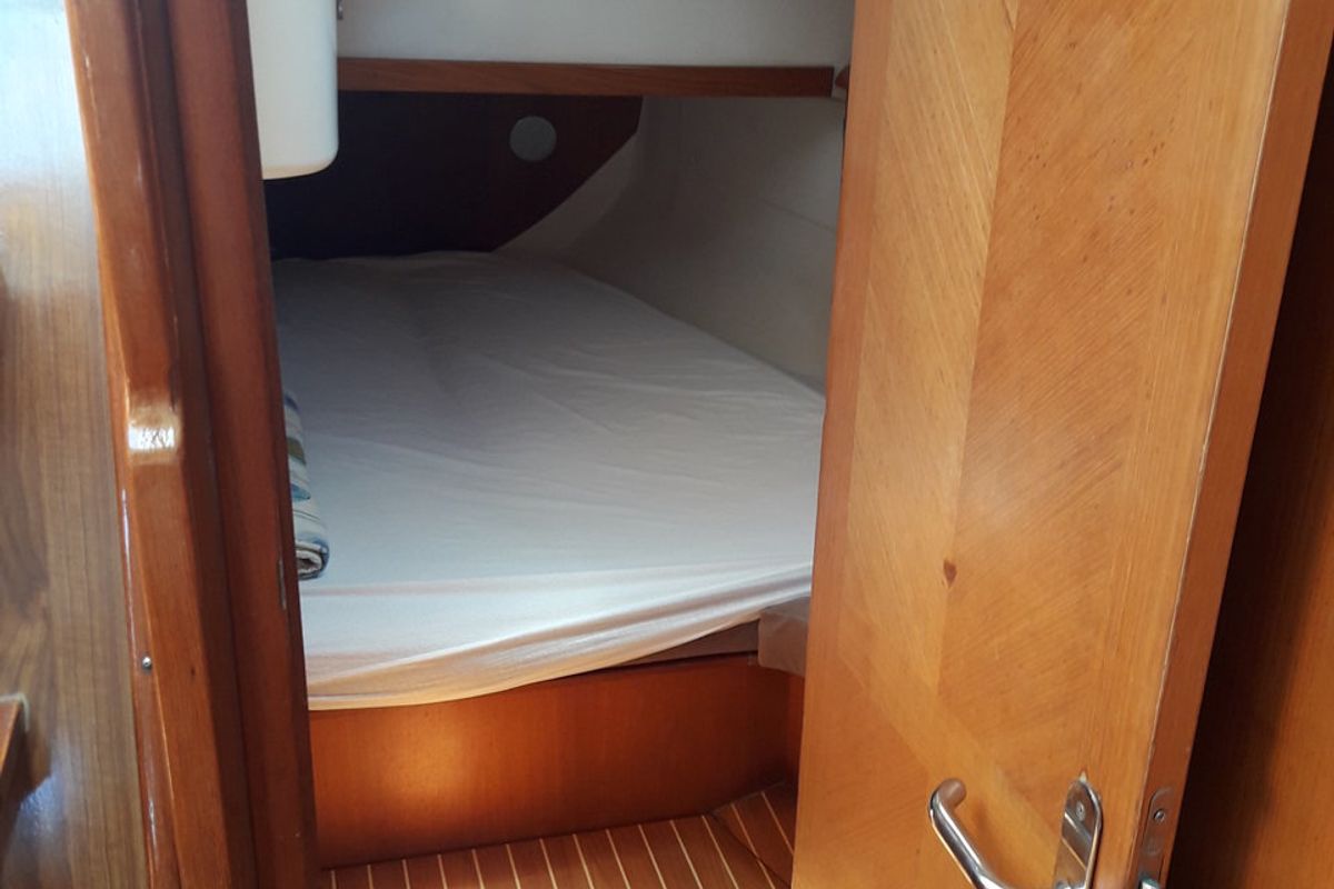 Cabin on Hesiodos, a Jeanneau Sun Odyssey 52.2 sailboat at Athens, Greece