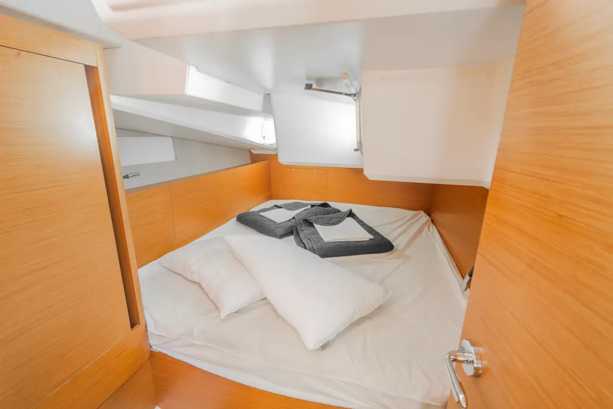 Cabin on G.A.S. Newborn, a Jeanneau Sun Odyssey 440 sailboat at Municipal Unit of Lefkada, Greece