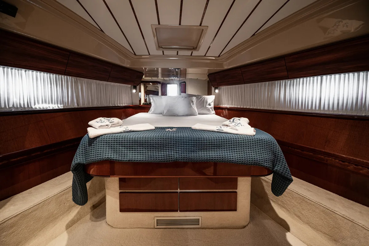 Cabin on G.A.S. Newborn, a Ferretti 165 Fly motorboat at Δήμος Γλυφάδας, Greece