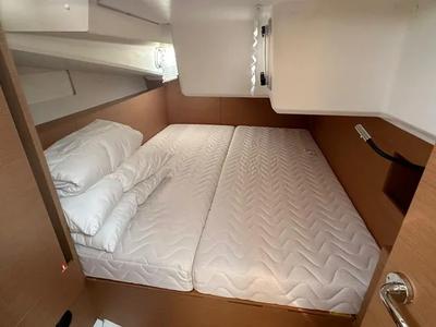 Cabin on Melusina, a Jeanneau Sun Odyssey 490 sailboat at Olbia, Italy