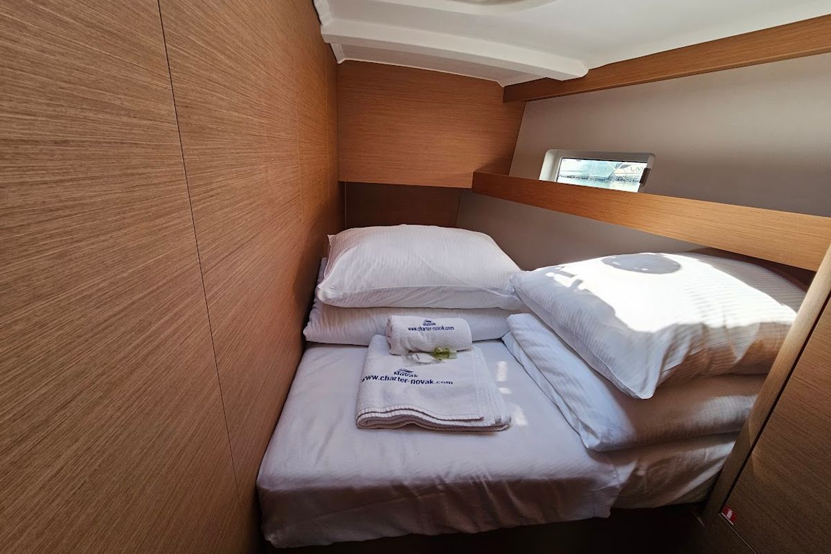 Cabin on Luna, a Jeanneau Sun Odyssey 490 sailboat at Grad Biograd na Moru, Croatia