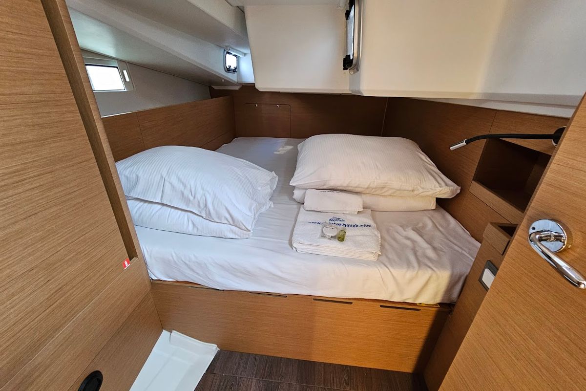 Cabin on Luna, a Jeanneau Sun Odyssey 490 sailboat at Grad Biograd na Moru, Croatia