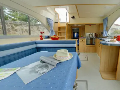 Salon of Tango - Comfort 3, a Cygnet Tango motorboat at Homps, France