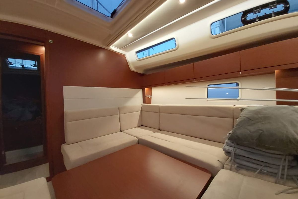 Salon of Astrea, a Hanse Yachts Hanse 458 sailboat at Lavreotiki Municipal Unit, Greece