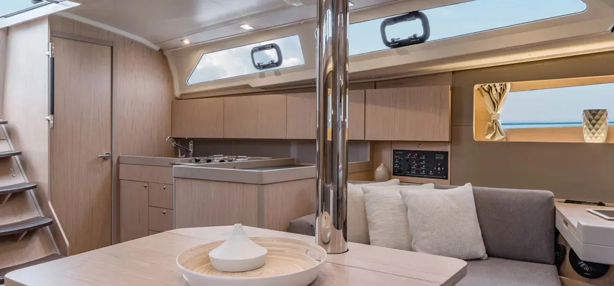 Galley of Sunsail 41.1 Classic, a Beneteau Oceanis 411 sailboat at Cannigione, Italy