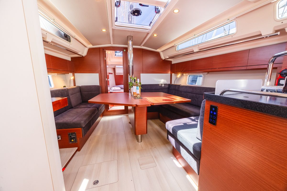 Salon of Dafne, a Hanse Yachts Hanse 418 sailboat at Municipal Unit of Lefkada, Greece