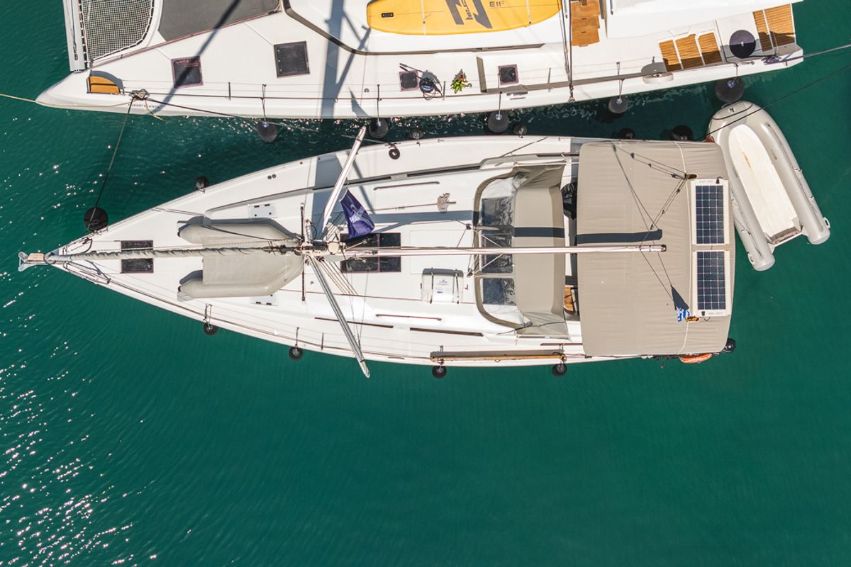 Exterior view of Dafne, a Hanse Yachts Hanse 418 sailboat at Municipal Unit of Lefkada, Greece