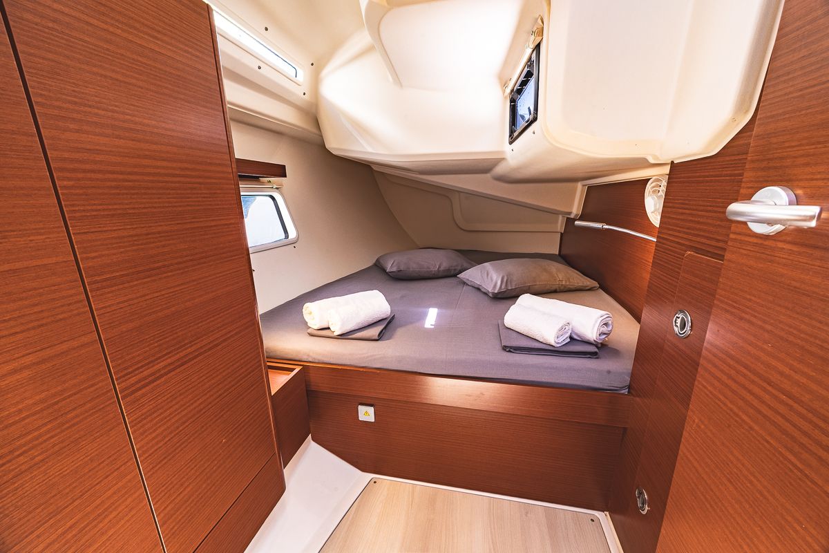 Cabin on Dafne, a Hanse Yachts Hanse 418 sailboat at Municipal Unit of Lefkada, Greece