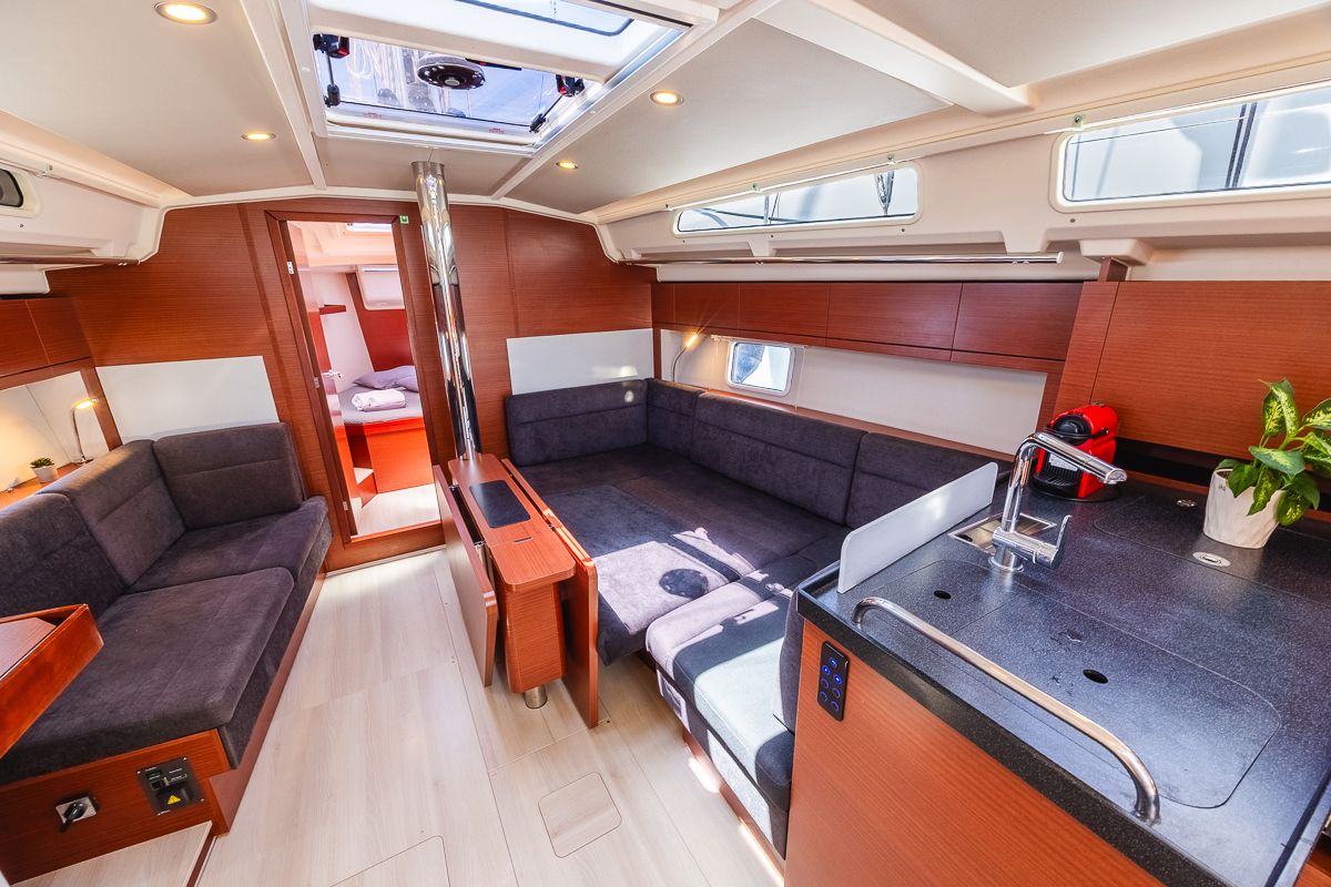 Salon of Dafne, a Hanse Yachts Hanse 418 sailboat at Municipal Unit of Lefkada, Greece