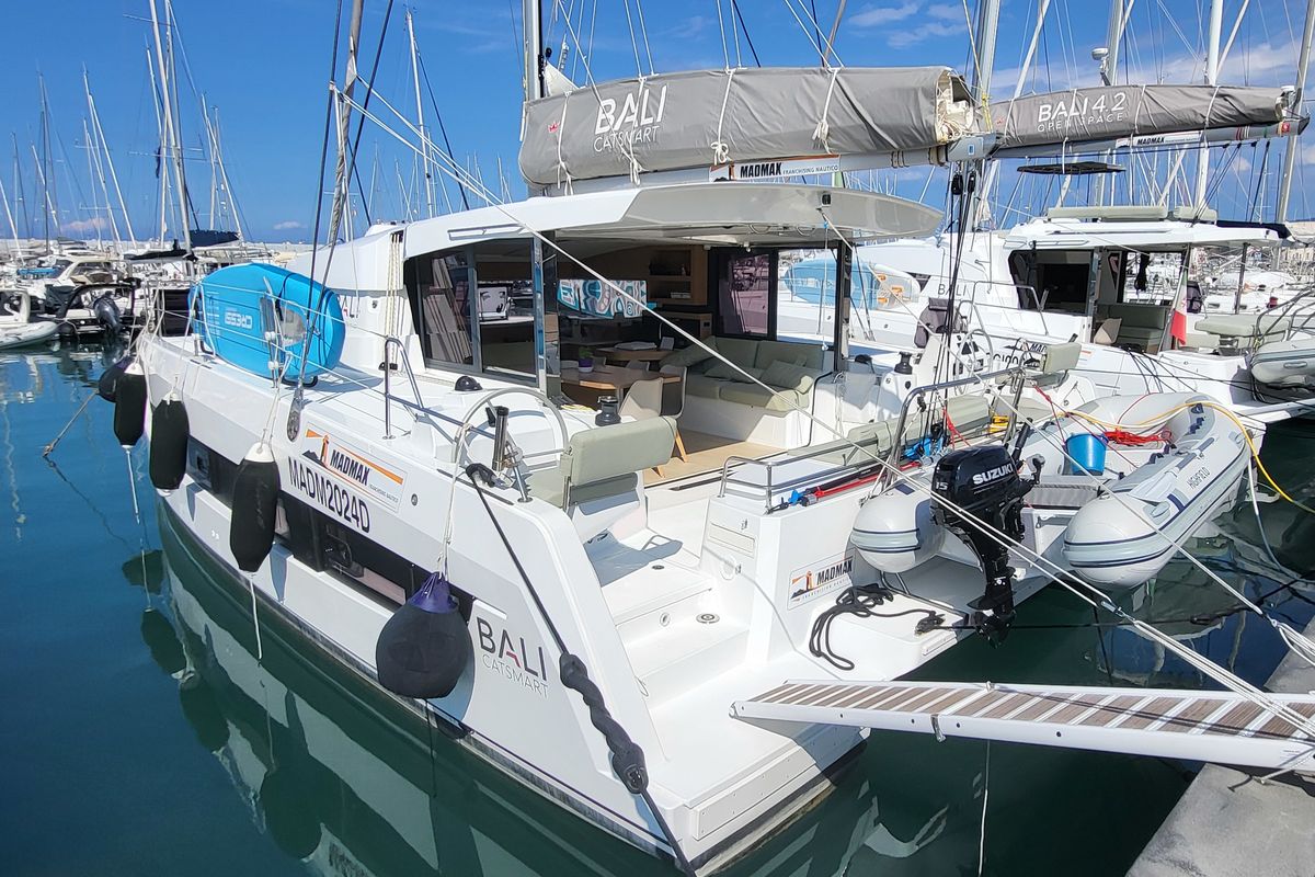 Exterior view of Dolce Luna, a Bali Catsmart catamaran at Figari/Golfo Aranci, Italy