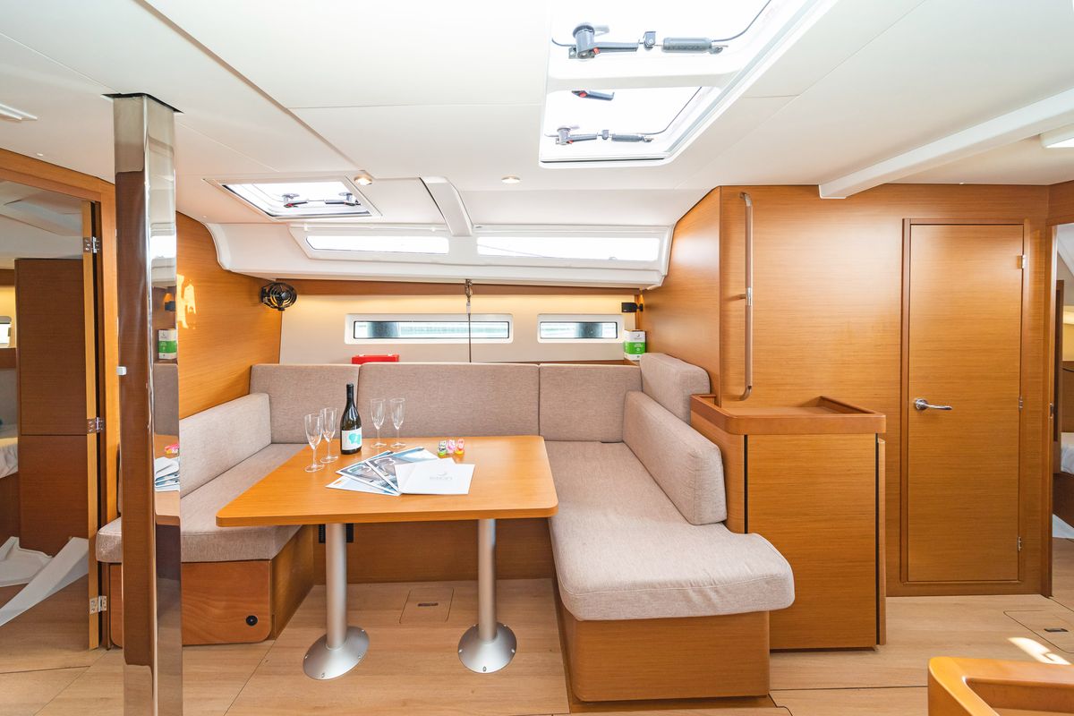 Salon of Esperos, a Jeanneau Sun Odyssey 440 sailboat at Volos Municipality, Greece