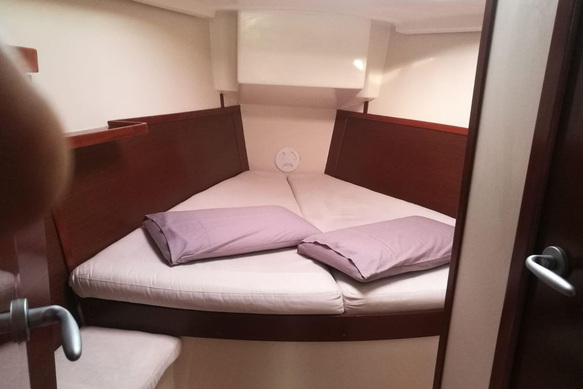 Cabin on Sensei, a Hanse Yachts Hanse 400e sailboat at Puntone di Scarlino, Italy