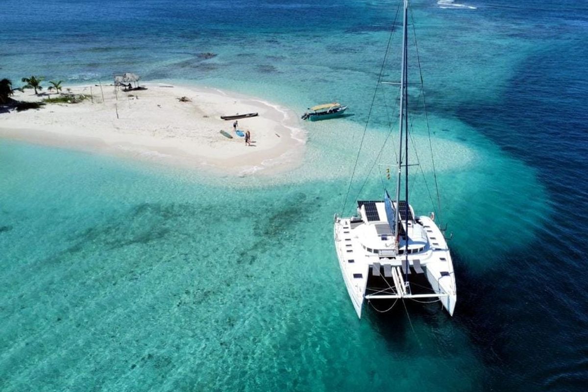 Exterior view of Charcot, a Lagoon 570 catamaran at San Blas, Panama