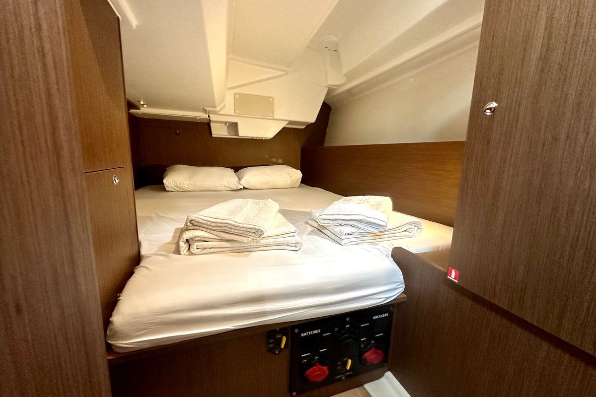 Cabin on Sail Lyra, a Beneteau Oceanis 38.1 sailboat at Marmaris, Turkey