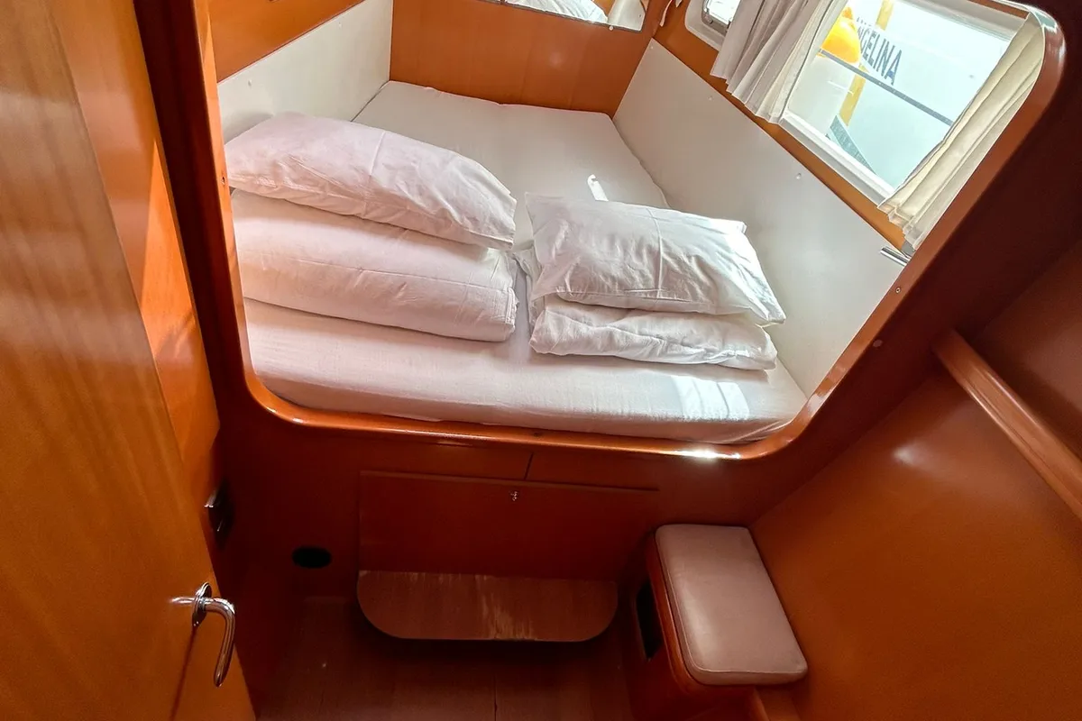 Cabin on Manatee, a Lagoon 440 catamaran at Grad Vodice, Croatia