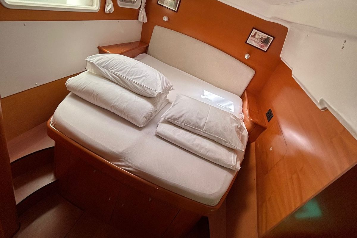 Cabin on Manatee, a Lagoon 440 catamaran at Grad Vodice, Croatia