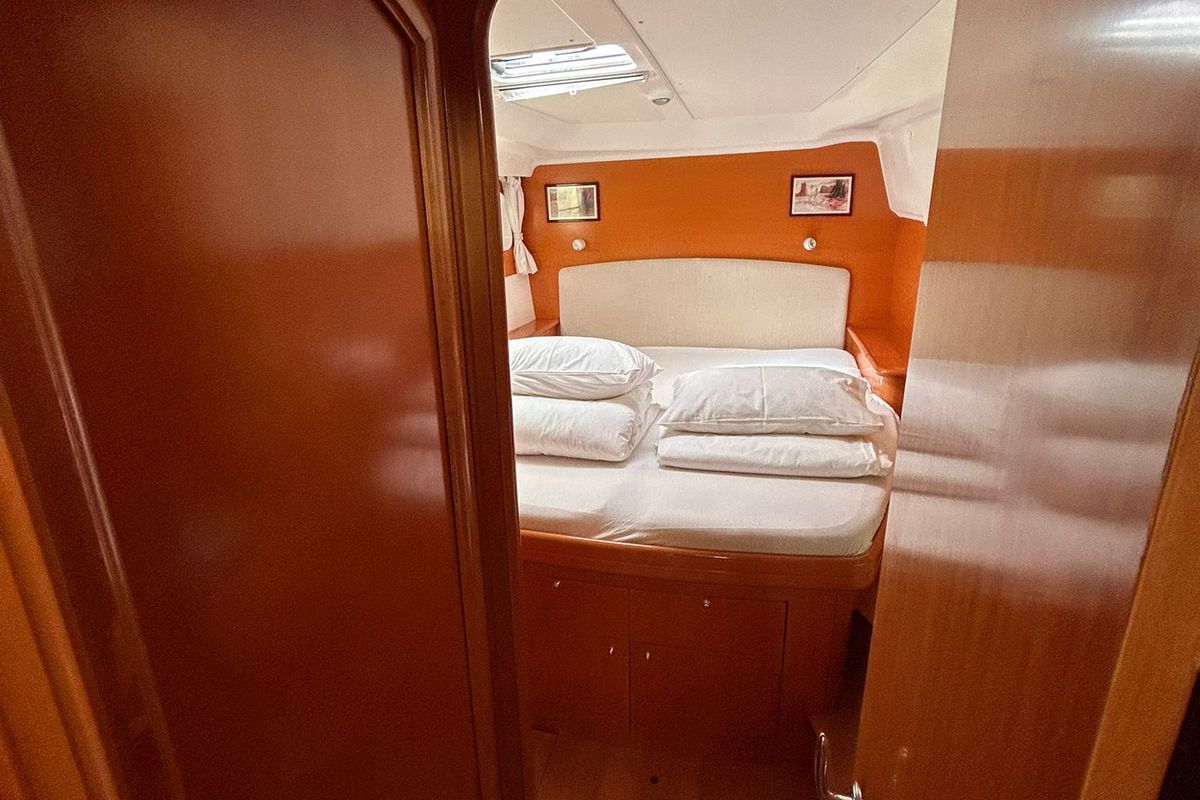 Cabin on Manatee, a Lagoon 440 catamaran at Grad Vodice, Croatia