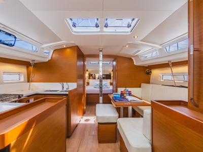 Salon of Air Guitar, a Jeanneau Sun Odyssey 440 sailboat at Road Town, British Virgin Islands
