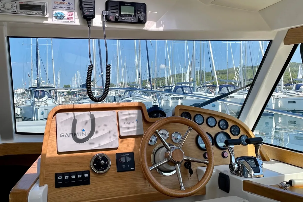 Salon of Iris, a SAS - Vektor Adriana 36 motorboat at Općina Sukošan, Croatia