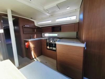Galley of Dory, a Beneteau Oceanis 40.1 sailboat at Općina Medulin, Croatia