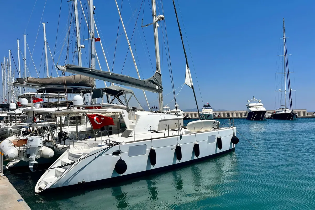 Premium, a Lagoon Lagoon 440 catamaran at Marmaris, Turkey