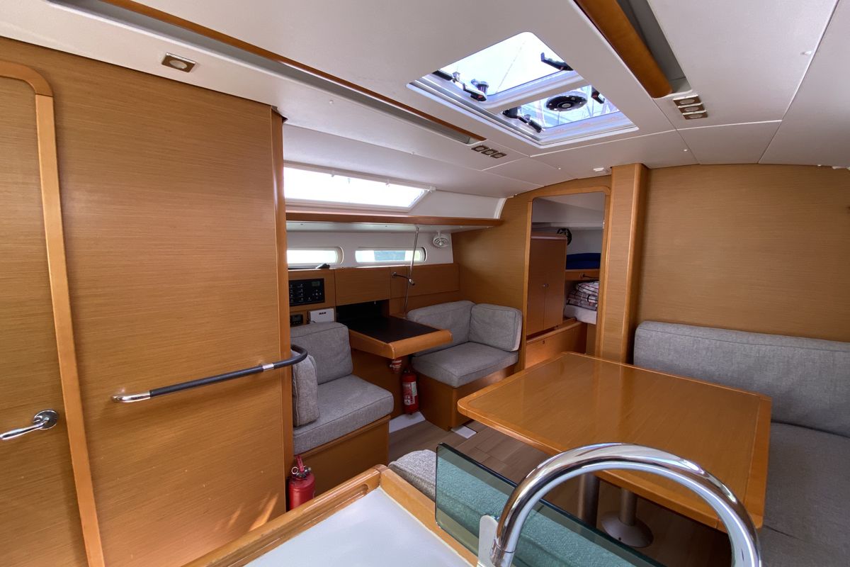 Salon of Malea, a Jeanneau Sun Odyssey 419 sailboat at Fethiye, Turkey