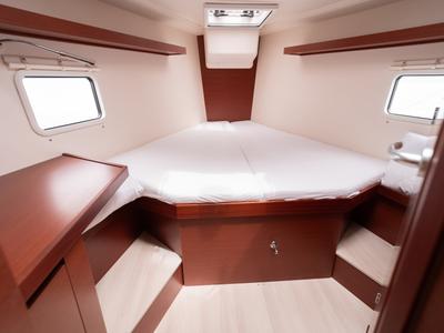 Cabin on VRONTIS |Inverter|, a Hanse Yachts Hanse 418 sailboat at Municipal Unit of Lefkada, Greece