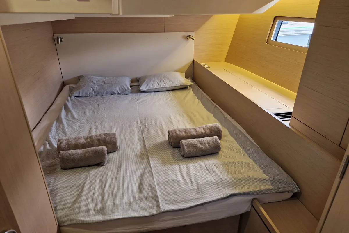 Cabin on Skalpel 2, a Beneteau Oceanis 51.1 sailboat at Cagliari, Italy