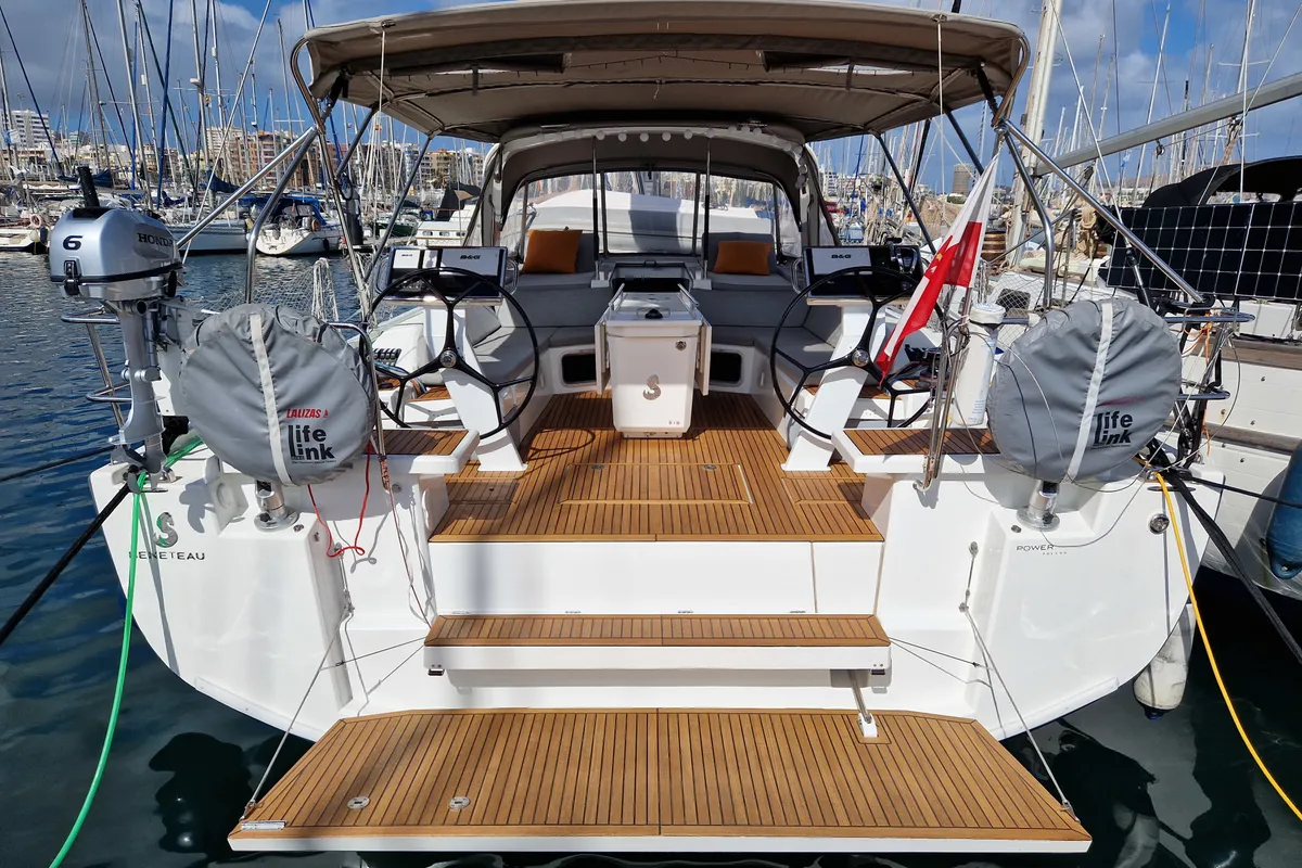 Exterior view of Skalpel 2, a Beneteau Oceanis 51.1 sailboat at Cagliari, Italy