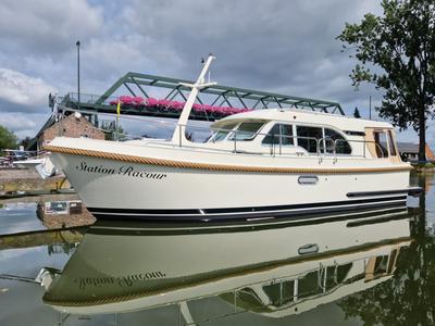 Exterior view of Station Racour, a Linssen Grand Sturdy 30 motorboat at Kinrooi, Belgium