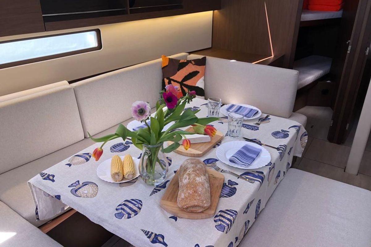 Salon of Starlight, a Beneteau Oceanis 40.1 sailboat at Općina Medulin, Croatia