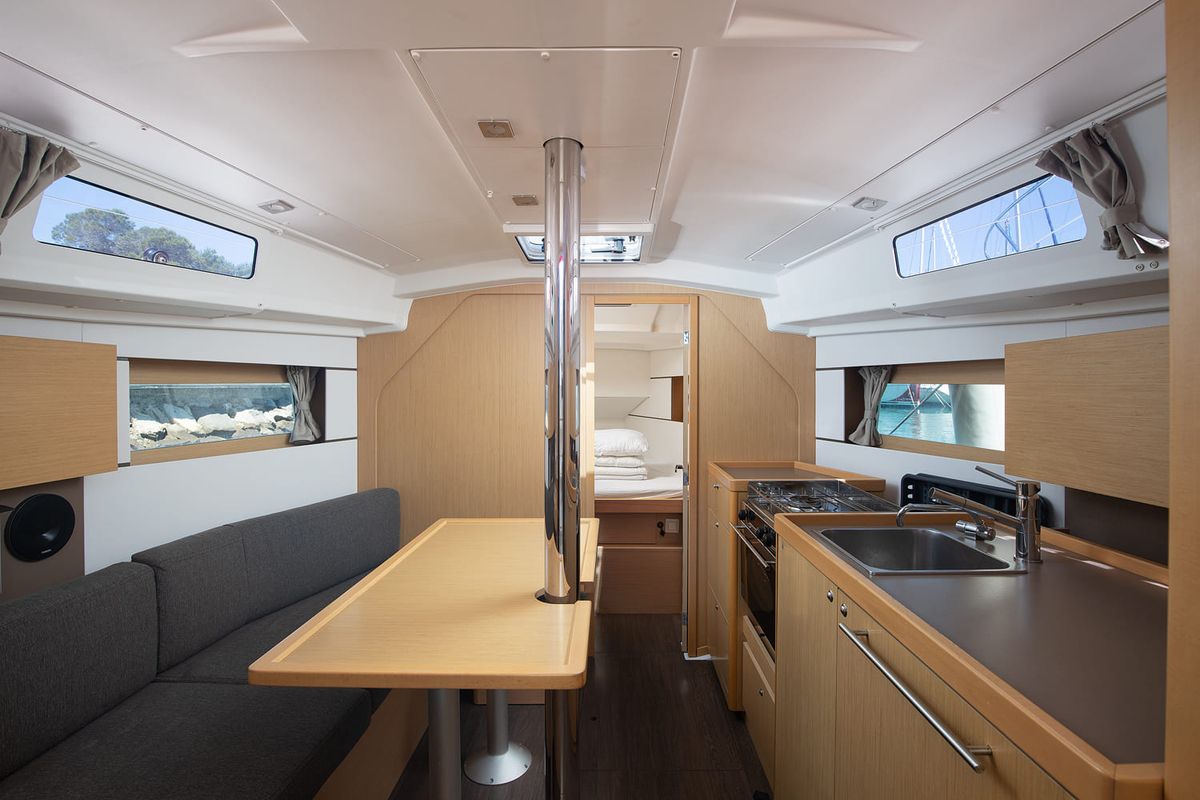 Salon of Mare Animi, a Beneteau Oceanis 35 sailboat at Općina Medulin, Croatia
