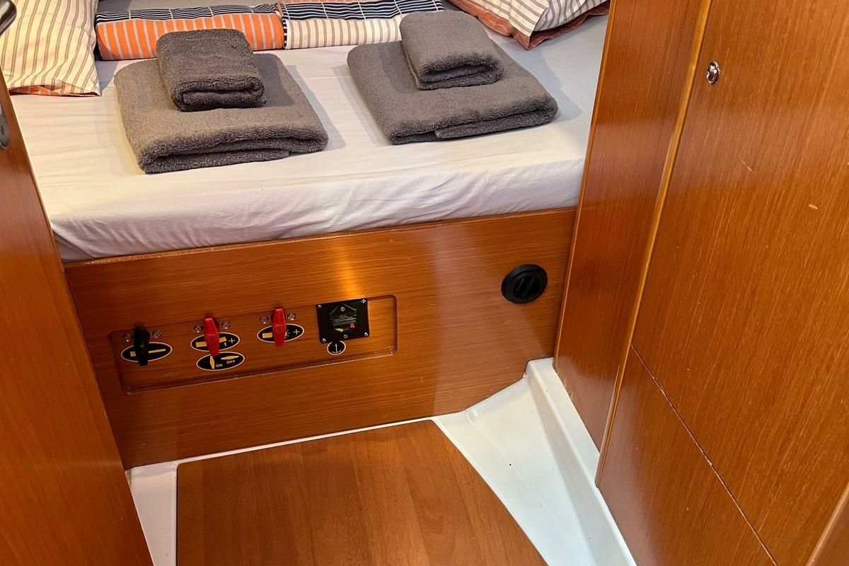 Cabin on Miss Aleyna, a Beneteau Cyclades 39.3 sailboat at Fethiye, Turkey