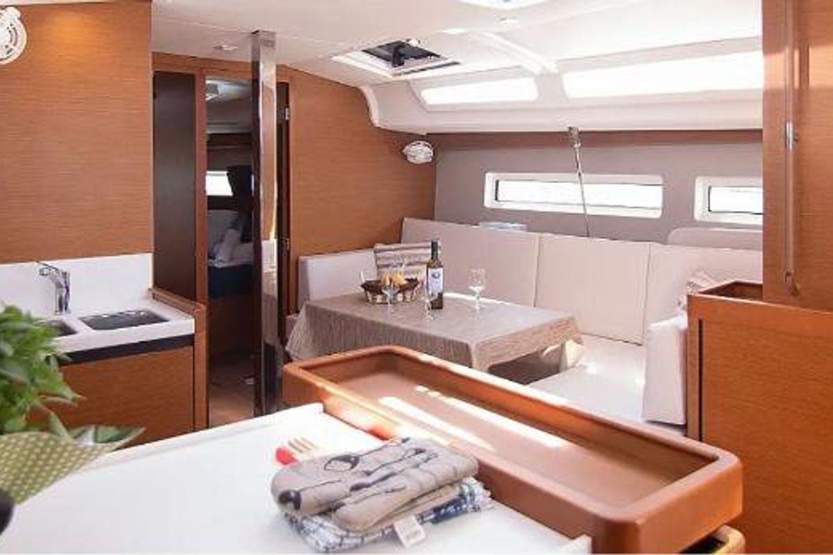 Salon of Georgia, a Jeanneau Sun Odyssey 440 sailboat at Kontokali, Greece