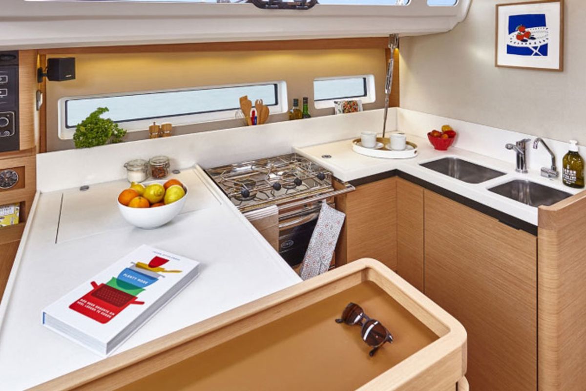 Galley of Sunsail 44 SO Premium, a Jeanneau Sun Odyssey 440 sailboat at Cannigione, Italy