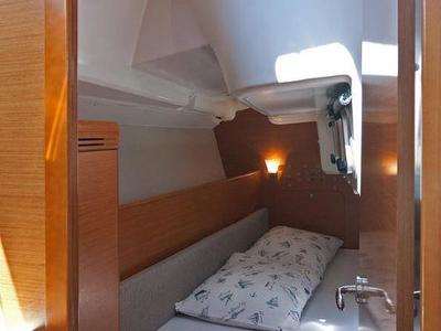 Cabin on Kiki Kiss, a Jeanneau Sun Odyssey 33i sailboat at Split, Croatia