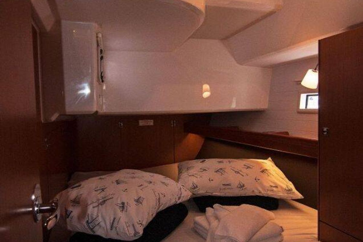 Cabin on Mimi, a Bavaria Cruiser 46 sailboat at Split, Croatia
